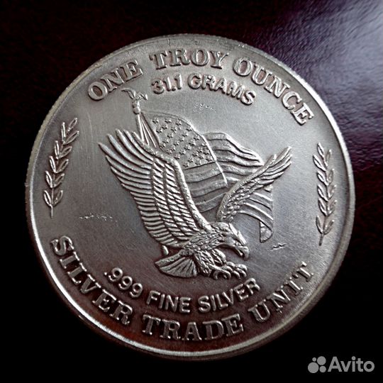 Раунд 1981 года 1 унция серебра Пробирная палата С