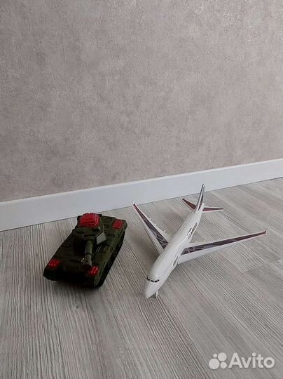 Игрушки для мальчика