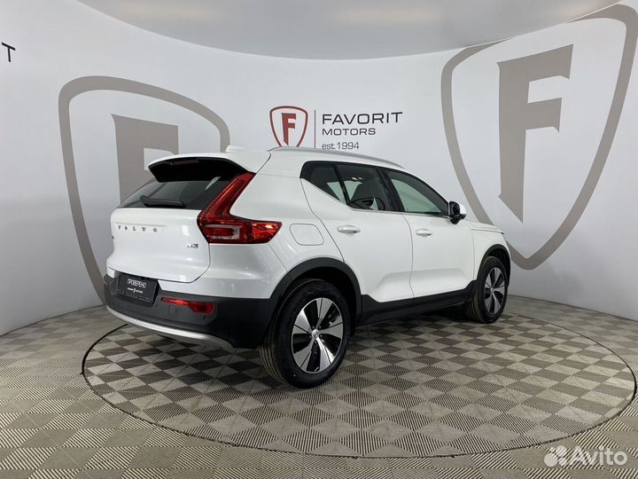 Volvo XC40 2.0 AMT, 2024, 76 км