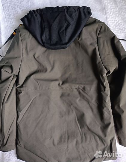 Парка демисезонная для мальчика 128, 134