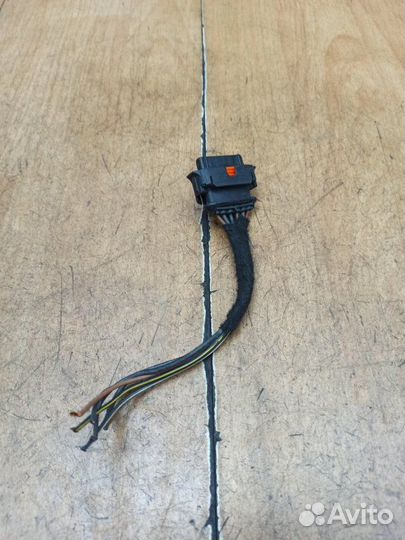 Разъем модуля зажигания Opel Zafira B Z16XEP 2007