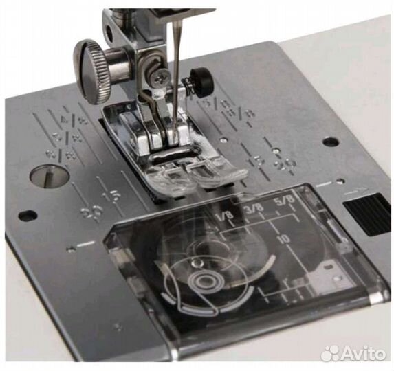 Швейная машина Janome 7524E