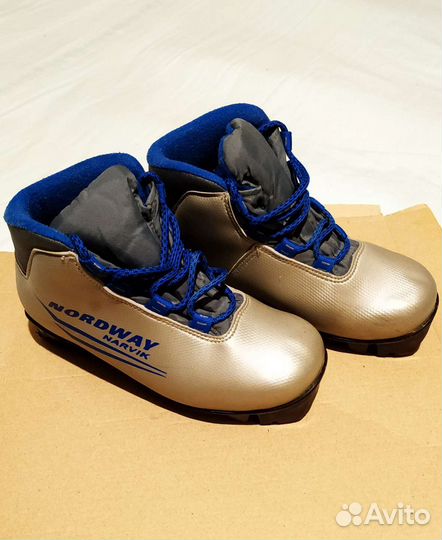 Лыжные ботинки детские
