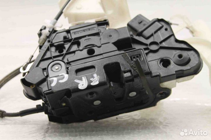 Замок двери передней правой Volkswagen Passat CC 2