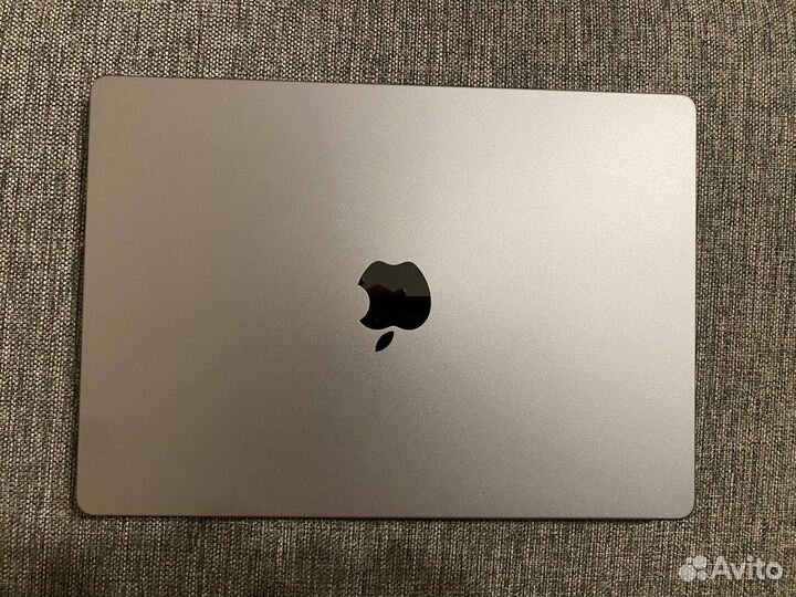 MacBook Pro M1 Pro 14