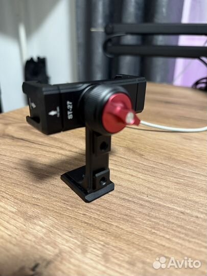 Блатной держатель телефона Ulanzi st 27