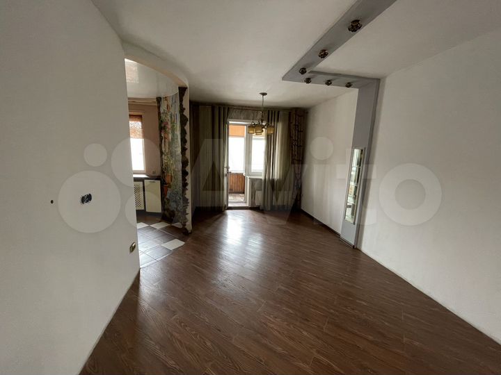 3-к. квартира, 93 м², 2/15 эт.