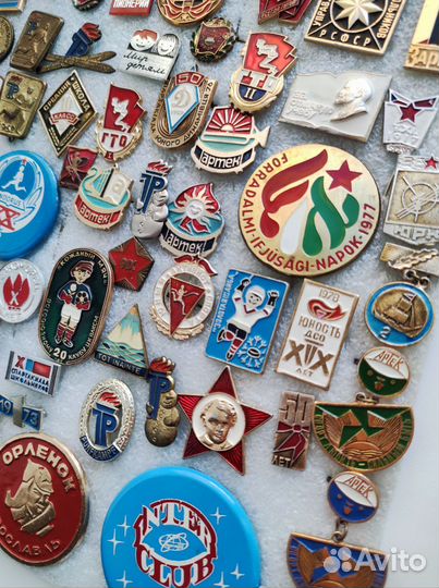 Значки СССР пионерия, юные