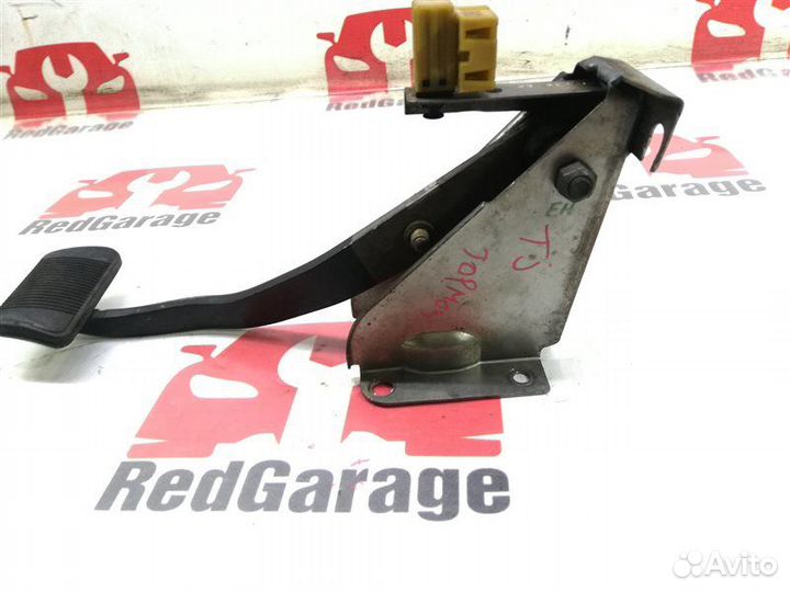 Педаль тормоза Jeep Wrangler TJ ERH 1999