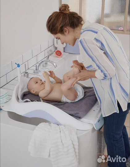 Пеленальный стол с базой Beaba