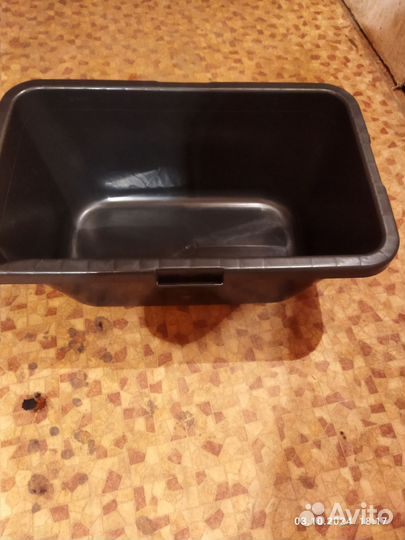 Пластмассовый ёмкость