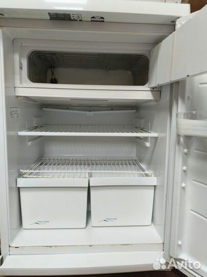 Холодильник на запчасти