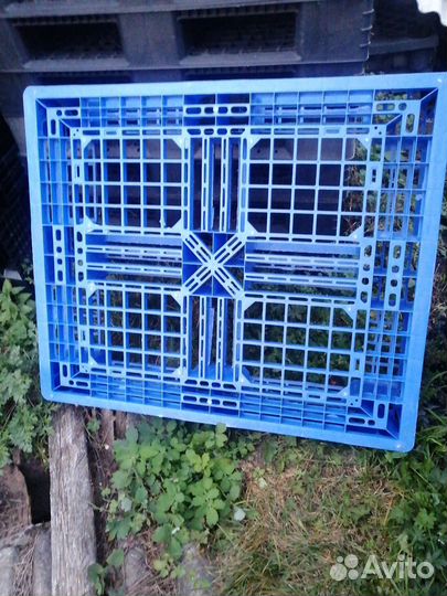 Пластиковые поддоны бу