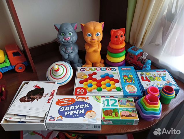 Развивающие игрушки для малышей пакетом