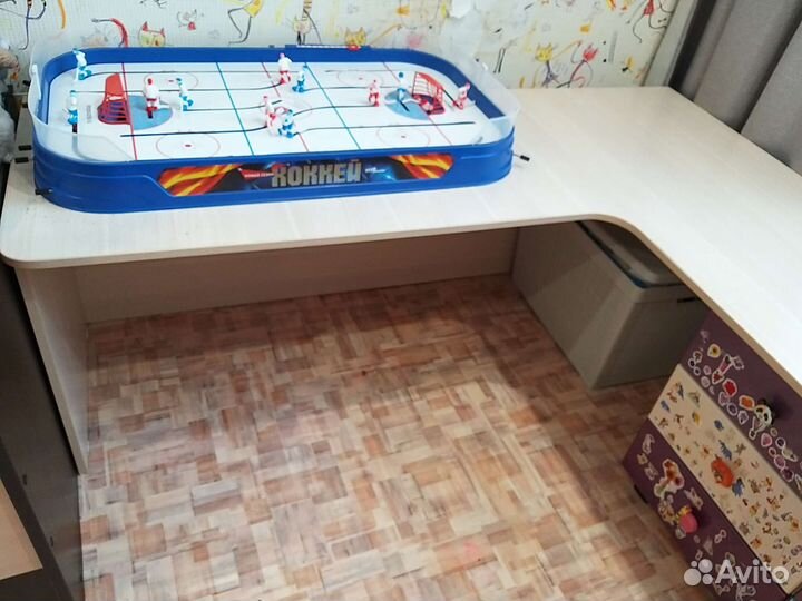 Детский стол