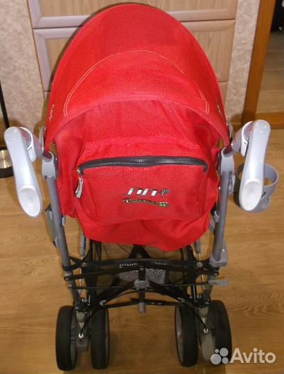 Прогулочная коляска