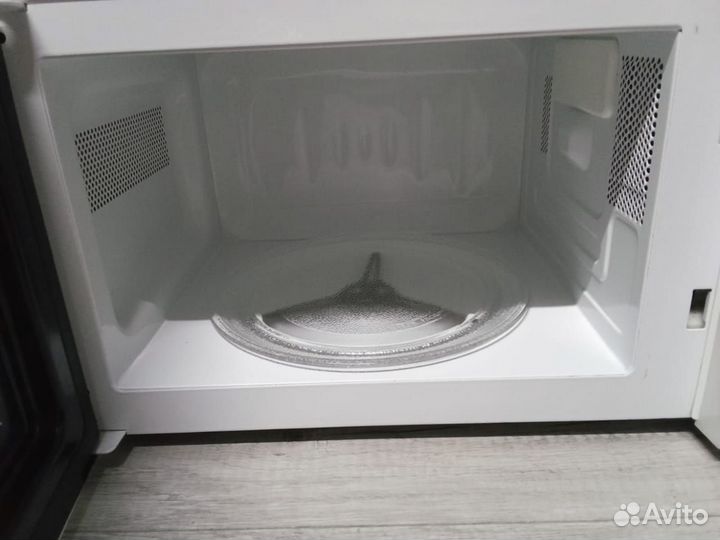 Микроволновая печь LG