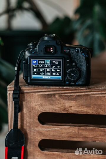 Зеркальный фотоаппарат Canon EOS 60D 17-85mm