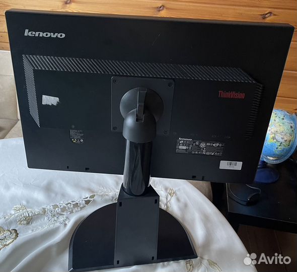 Монитор Lenovo ThinkVision LT2252pwD 22