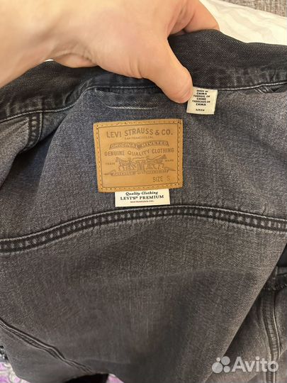 Джинсовая куртка levis