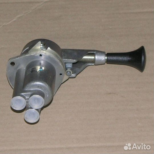 Кран тормозной обратного действия (3 (пааз тапаз)