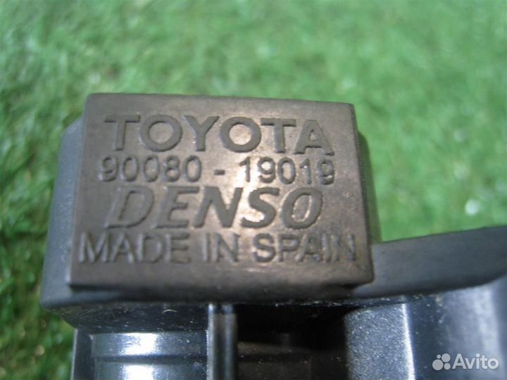 Катушка зажигания Toyota Avensis T25 2006