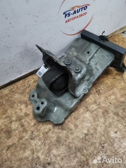 Крепление акб Chevrolet Captiva C 140 2.2 дизель