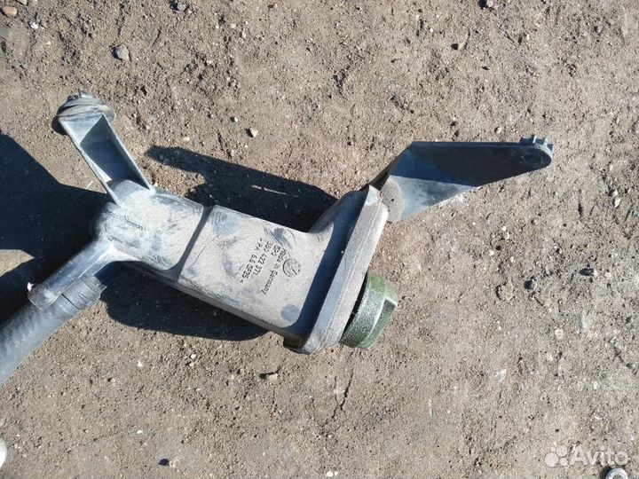 Бачок гидроусилителя 3B0422371 1.8 Турбо бензин