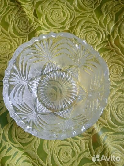 Хрустальная ваза