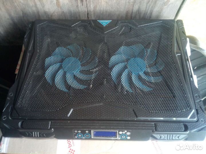 Подставка с охлаждением для ноутбука