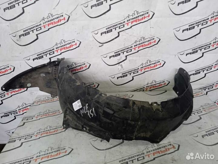 Подкрылок toyota auris corolla ADE150 NDE150 NRE15