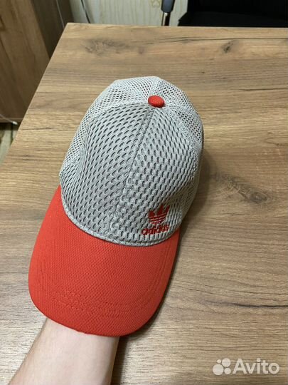 Бейсболка adidas спортивная