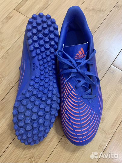 Бутсы Adidas и гетры