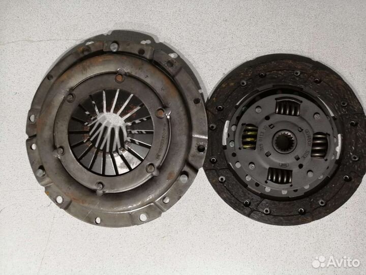 Сцепление диск корзина Skoda Fabia 1.4 AME МКПП