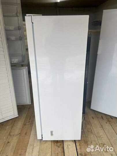 Морозильная камера Indesit 6 секций