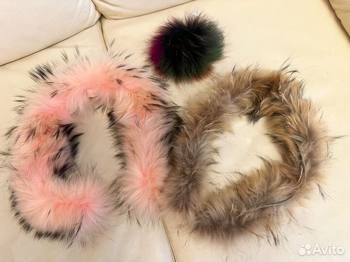 Пакетом. Меховой воротник, помпон