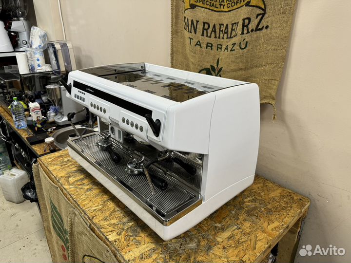 Кофемашина Nuova Simonelli Aurelia 2 GR