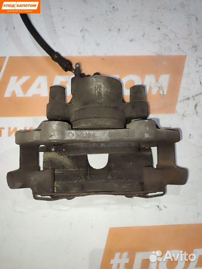 Суппорт тормозной передний левый Volvo V50 рест