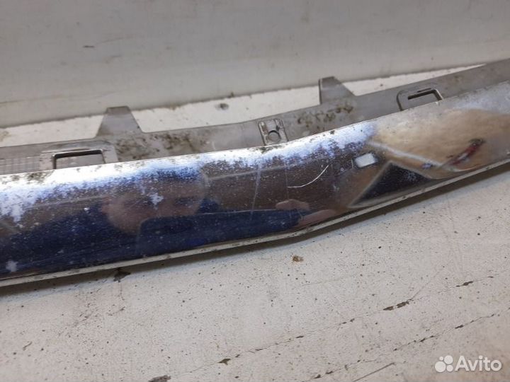 Молдинг бампера передний Mercedes-Benz C-Class