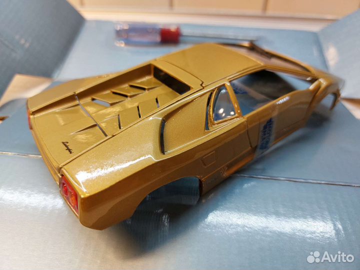Сборная модель Lamborghini Diablo 1:24