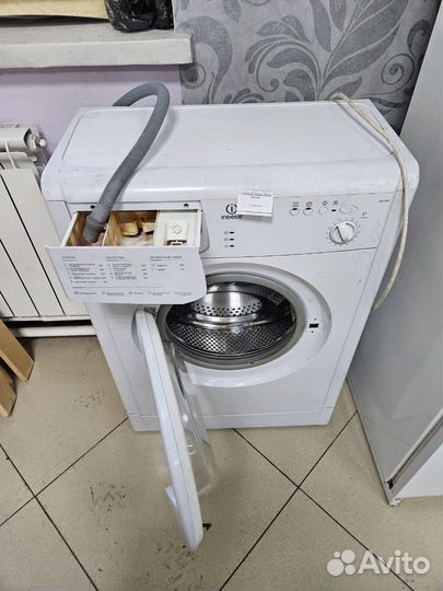 Стиральная машина Indesit wiun81
