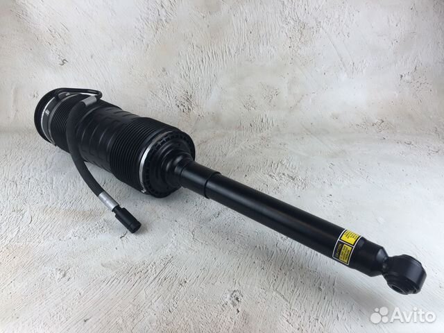 Гидростойка задняя R-L Mercedes W221 C216