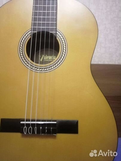 Акустическая гитара