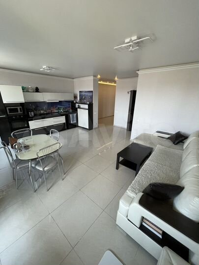 2-к. квартира, 64 м², 3/14 эт.