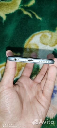 Телефон iPhone 6