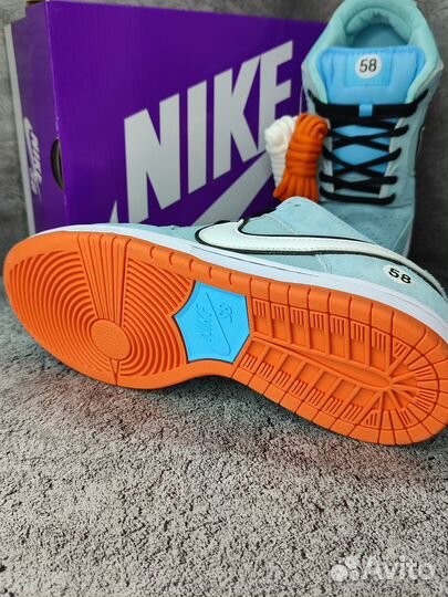 Кроссовки мужские nike голубые