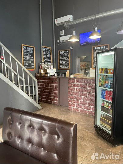 Кафе столовая с кухней полного цикла