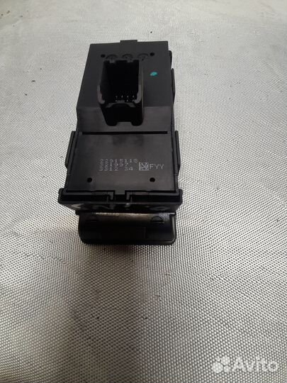 Блок управления стеклоподъемниками Opel Insignia