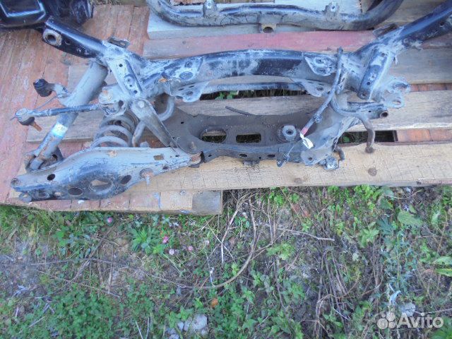 Подрамник задний Тойота Рав 4