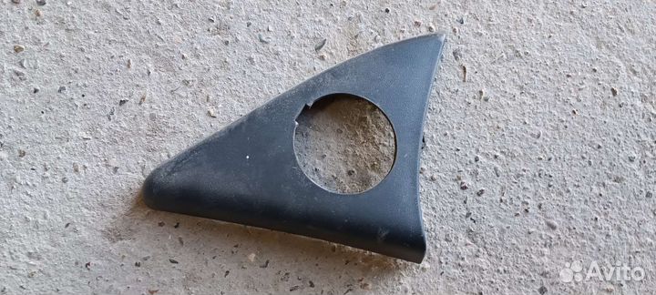 Крышка зеркала внутренняя левая renault logan 2